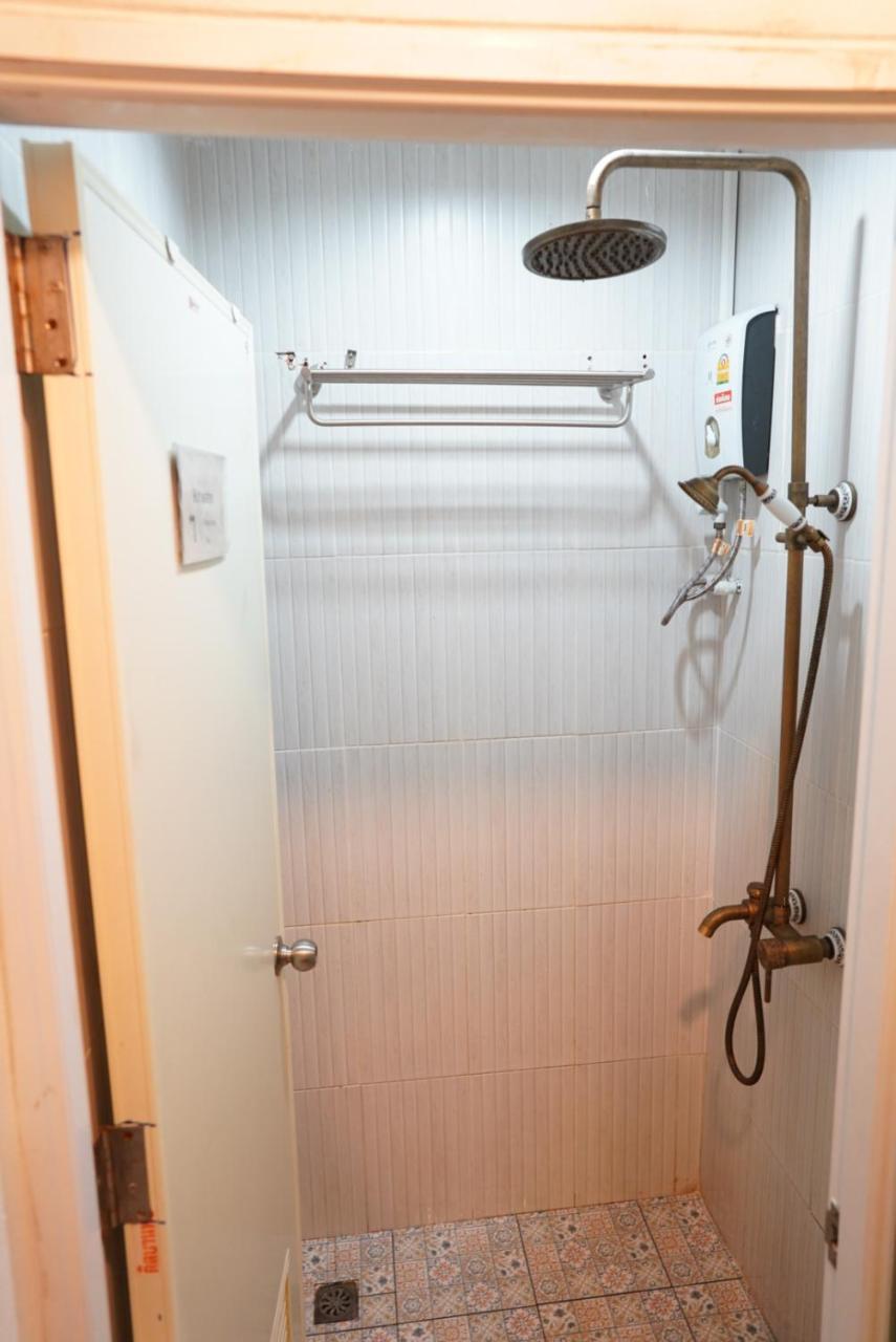 Ratana Boutique Hostel Bangkok Zewnętrze zdjęcie